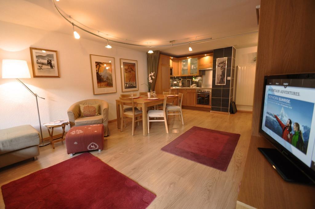 Haus Armina - Apartment Edward Zermatt Room photo